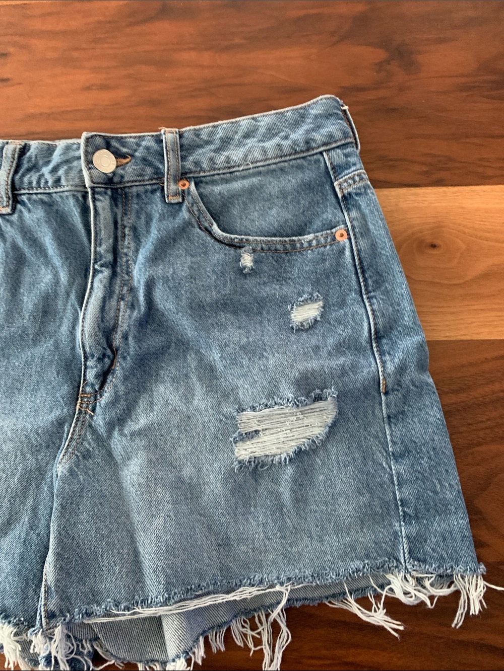 Garage High-Rise Mom Distressed Denim Shorts - Blue Size 9/29